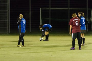 Bild 31 - Frauen am 26.10.12